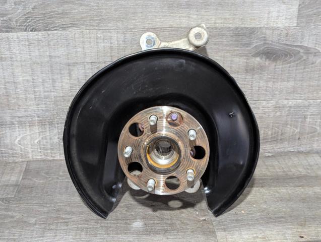 TOYOTA 42304F6020 Цапфа (поворотный кулак) задний правый в наличии Чернигов