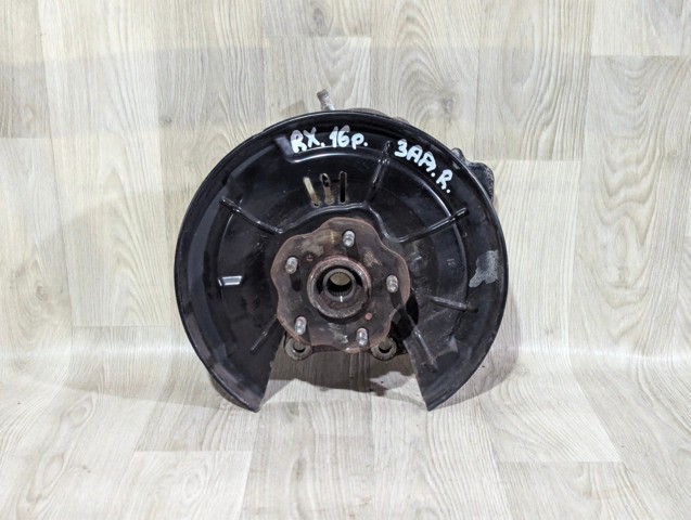 Цапфа поворотная левая 4230548070 TOYOTA