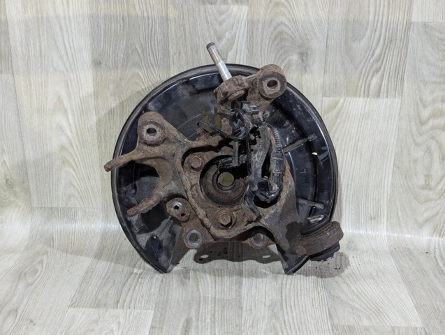 TOYOTA 4230548070 Цапфа (поворотный кулак) задний левый в наличии Киев