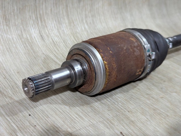 Полуось задняя, правая 42310TLAA01 HONDA