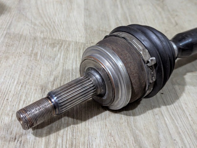 Вал приводной правый 4341002C20 TOYOTA