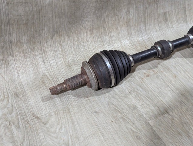 TOYOTA 4341006A00 Полуось (привод) передняя правая в наличии Павлоград