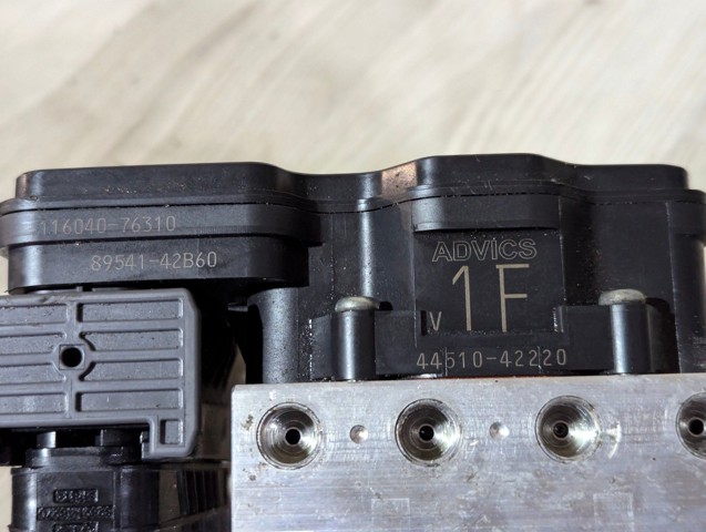 4451042220 TOYOTA Блок АБС купить в Черкассы