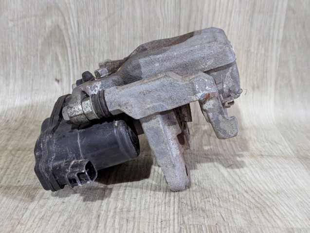 TOYOTA 4785042090 Суппорт задний левый в наличии Украина