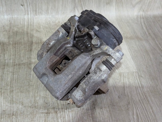 TOYOTA 4785042090 Суппорт задний левый в наличии Киев