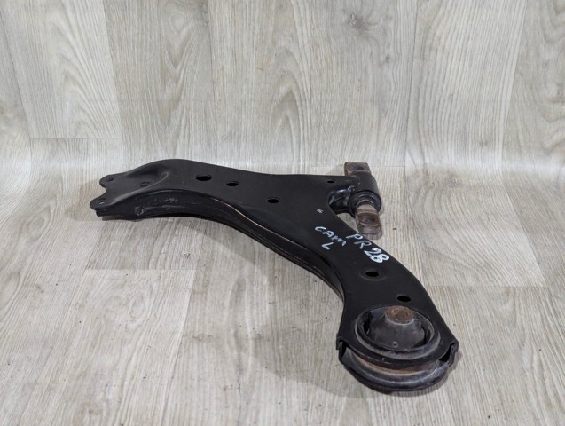 4806933090 TOYOTA Рычаг передней подвески нижний левый купить в Харьков