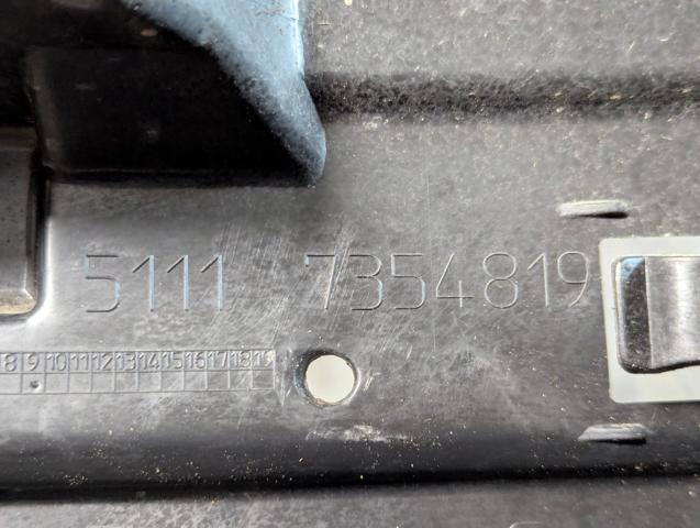 BMW 51117354819 Кронштейн крепления противотуманной фары левой в наличии Одесса