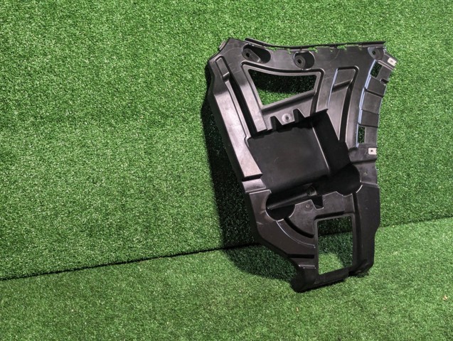 Кронштейн бампера заднего, внешний правый 51127210078 BMW