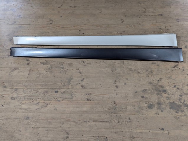 51777256912 BMW Накладка (молдинг) порога наружная правая купить в Ужгород