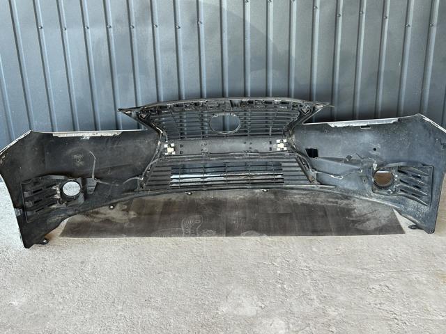 Бампер на авто 521193T912 TOYOTA