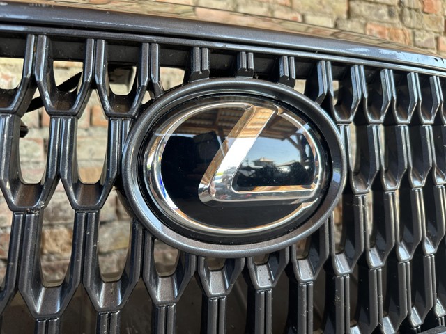 Бампер на авто 5211978955 TOYOTA