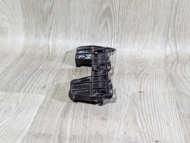 TOYOTA 5215748010 Кронштейн бампера заднего правый в наличии Украина
