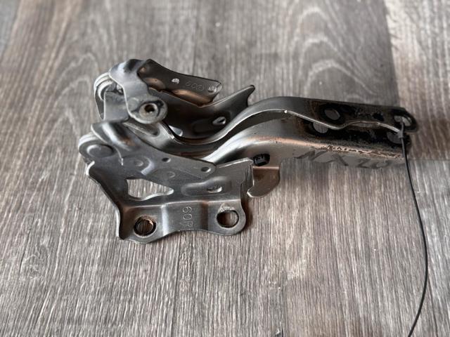 Завеса капота правая 5341078030 TOYOTA