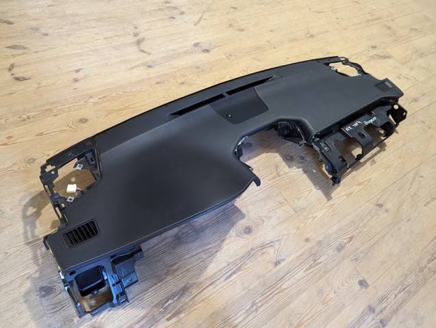 TOYOTA 5530578050C2 Панель салона передняя "торпедо" в наличии Ирпень
