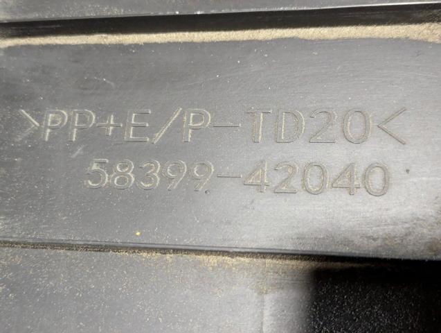 TOYOTA 5839942040 в наличии Ирпень