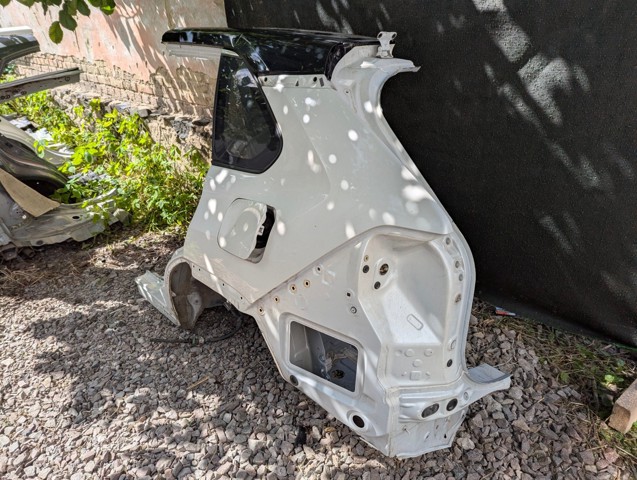TOYOTA 6160242130 Крыло заднее левое в наличии Украина
