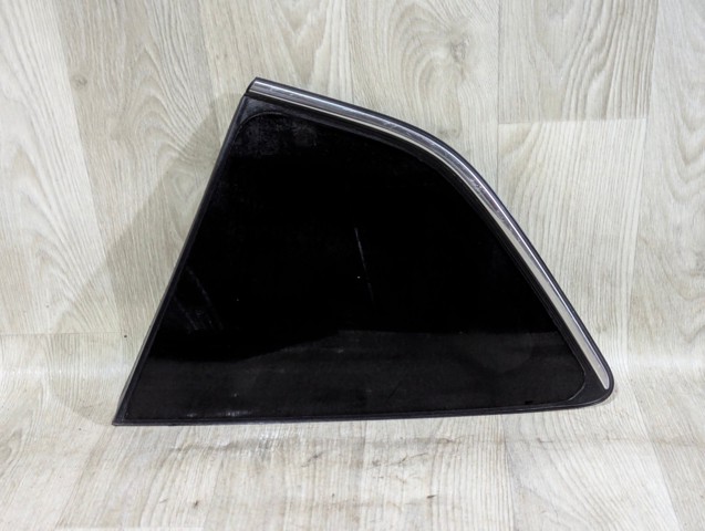 6271042310 TOYOTA Стекло кузова (багажного отсека) правое купить в Украина
