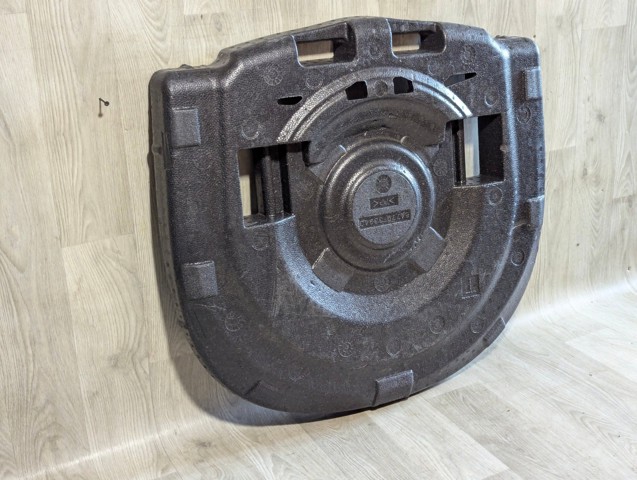 TOYOTA 6477933240 в наличии Харьков