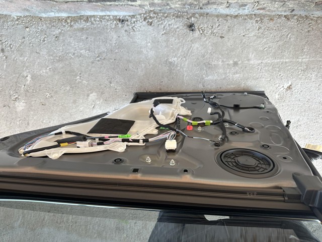 Дверь задняя, правая 6700378040 TOYOTA