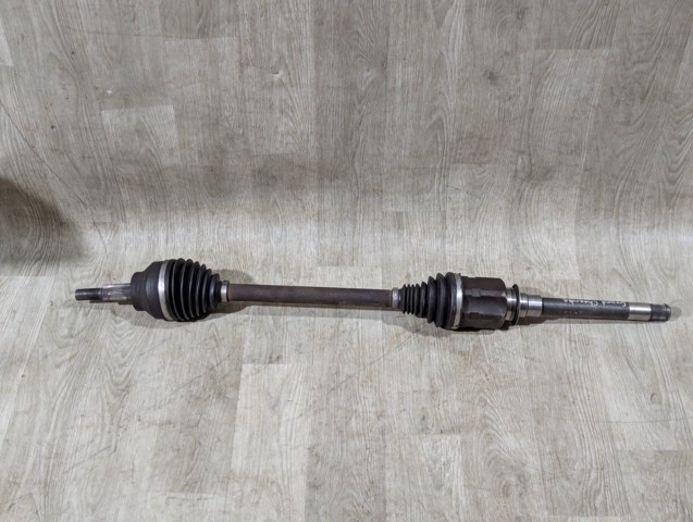 Привод передний правый 68193660AB CHRYSLER