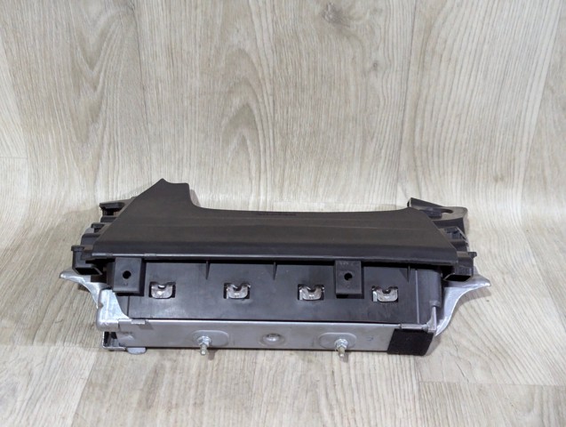 7030A316XB MITSUBISHI Подушка безопасности защиты коленей купить в Винница