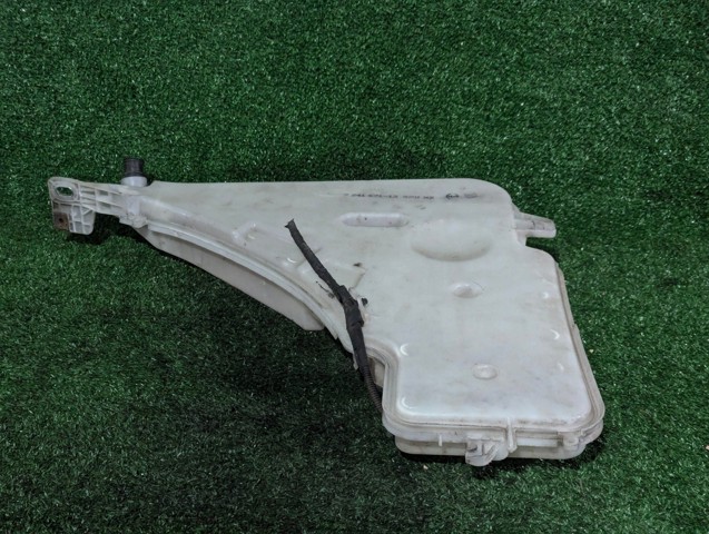 Бачок стеклоомывателя 7241671 BMW