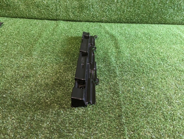 7256916 BMW Кронштейн наружной накладки порога правой купить в Харьков