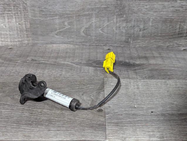 Пиропатрон петли капота 7300581 BMW