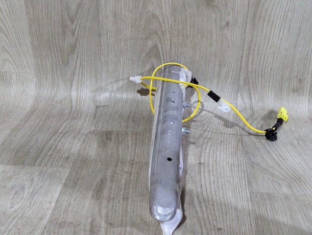 Подушка безопасности AIRBAG спинки сиденья, правого 739100R080 TOYOTA