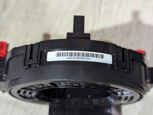 Подрулевой шлейф 8430833110 TOYOTA