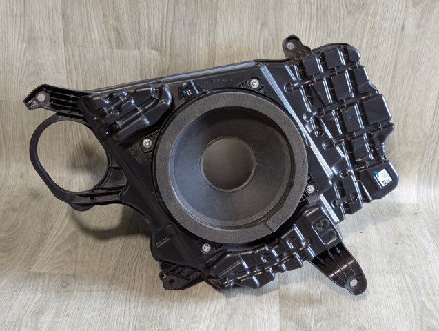 TOYOTA 8615042070 в наличии Павлоград