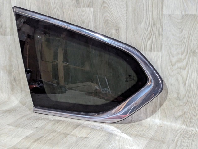 Стекло багажника, левое 87810S1100 HYUNDAI