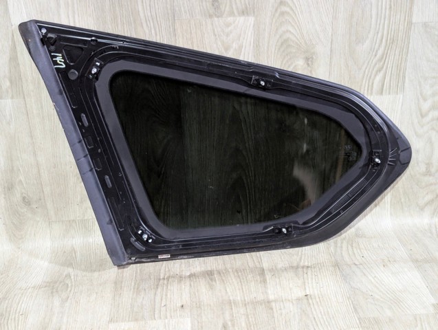 Стекло кузова/багажного отсека, правое 87820S1100 HYUNDAI