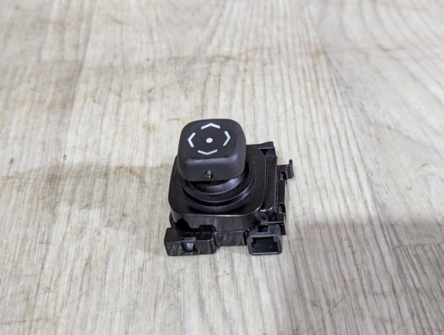 TOYOTA 8923533010 в наличии Чернигов