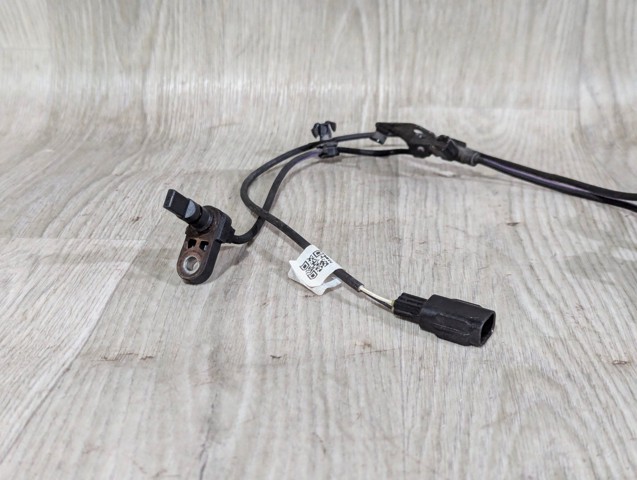 Сенсор АБС 8954378010 TOYOTA
