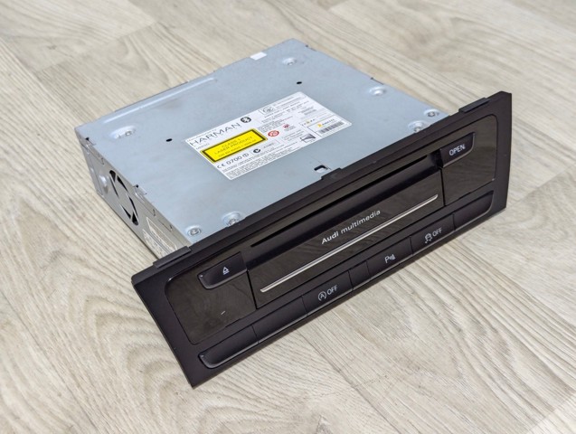 VAG 8R1035652C в наличии Ужгород