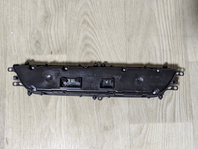 Механизм управления кондиционером 8W0820043Q VAG
