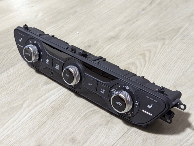 VAG 8W0820043Q Блок управления кондиционером в наличии Тернополь