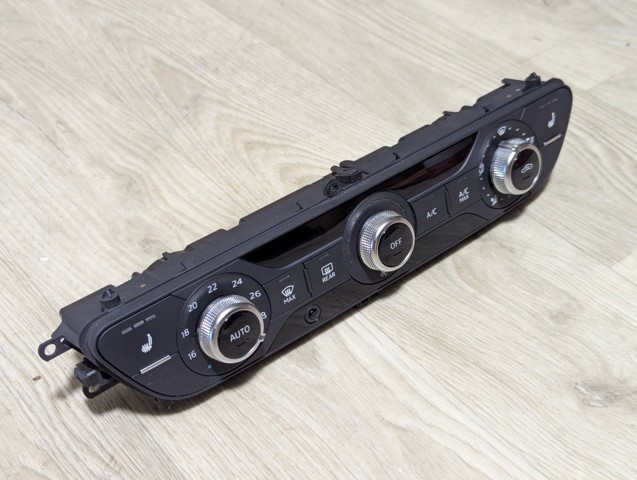 8W0820043Q Блок управления кондиционером купить Каменское