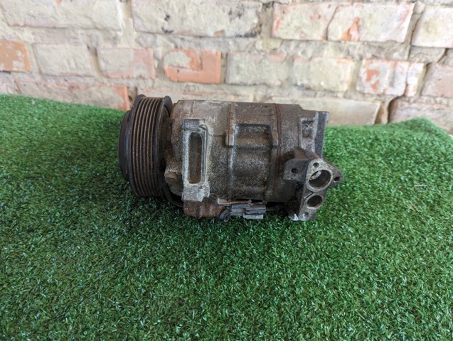 Компрессор системы кондиционирования 926004EB0A NISSAN
