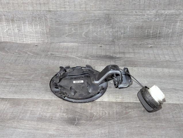 MAZDA B45A42410 Лючок бензобака в наличии Черновцы
