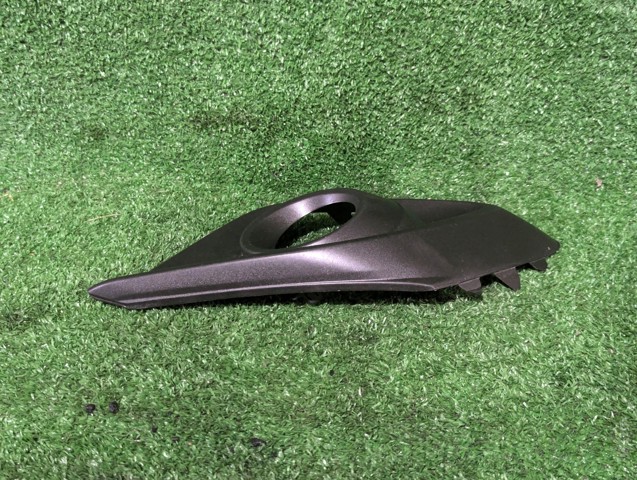 BHR150C11 MAZDA Заглушка (решетка) противотуманных фар бампера переднего правая купить в Павлоград