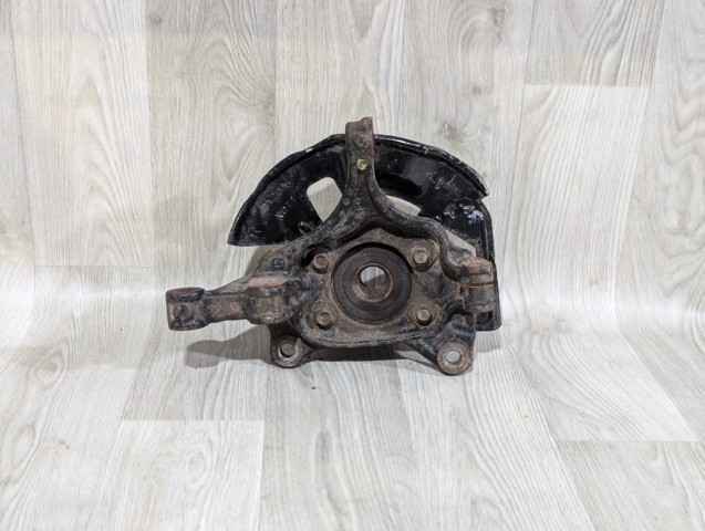Цапфа - поворотный кулак передний, правый BJS733021 MAZDA