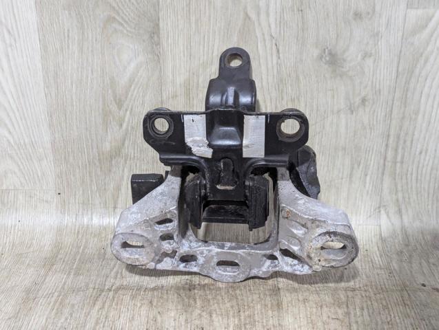 D10G39070A MAZDA Подушка (опора) двигателя левая купить в Ирпень