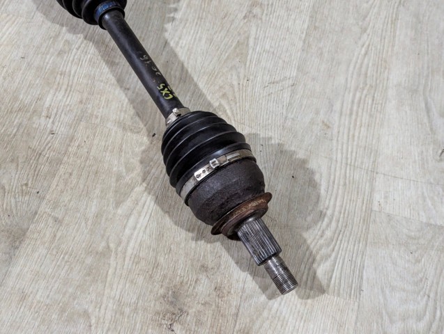 Полуось передняя левая GDB12560XA MAZDA