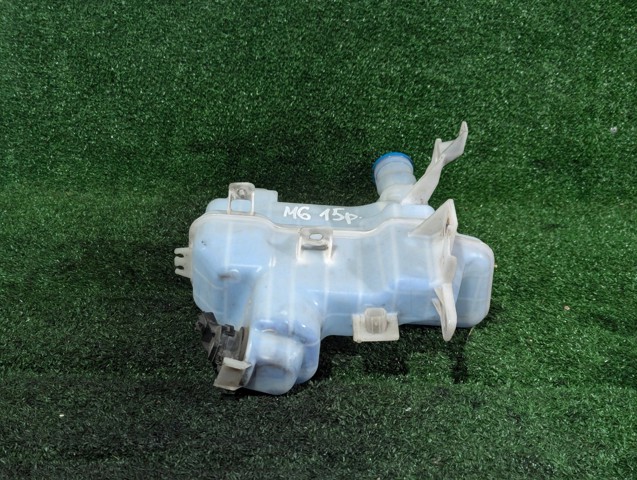 Водяной бачок омывателя стекла GHR167480 MAZDA