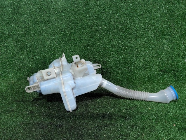 MAZDA GHR167480 Бачок омывателя в наличии Кривой Рог