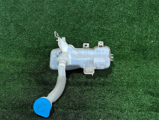 MAZDA GHR167480 Бачок омывателя стекла в наличии Сумы