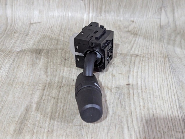 MAZDA KS0266128 Переключатель подрулевой правый в наличии Сумы