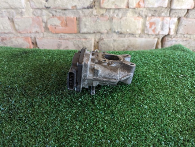 MAZDA SH0120300 Клапан ЕГР в наличии Николаев